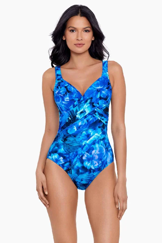 Plus Size Women's Ruffled Hem One - Pieces in Pink for a Feminine and Flirty Summer OutfitSous Marine Revele One Piece Swimsuit Plus Size Women's Ruffled Hem One - Pieces in Pink for a Feminine and Flirty Summer OutfitSous Marine Revele One Piece Swimsuit