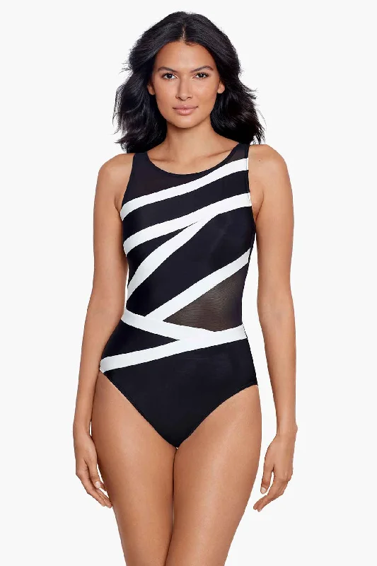 Women's Metallic One - Pieces in Silver for a Shiny and Eye - Catching Night OutfitSpectra Somerpointe One Piece Swimsuit Women's Metallic One - Pieces in Silver for a Shiny and Eye - Catching Night OutfitSpectra Somerpointe One Piece Swimsuit