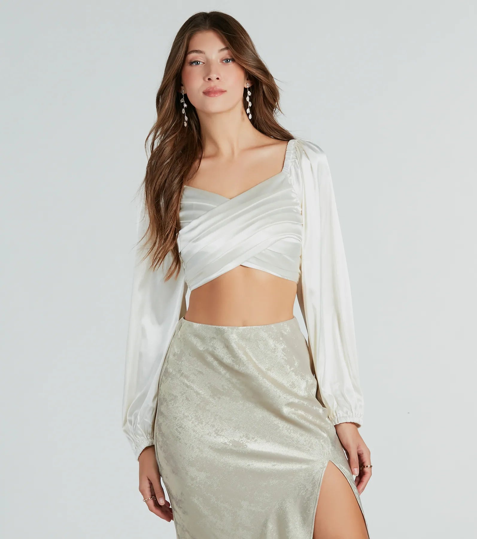 Ribbed Women Long Sleeve Top with a Textured AppealEffortlessly Fab Satin Long Sleeve Cropped Blouse Ribbed Women Long Sleeve Top with a Textured AppealEffortlessly Fab Satin Long Sleeve Cropped Blouse