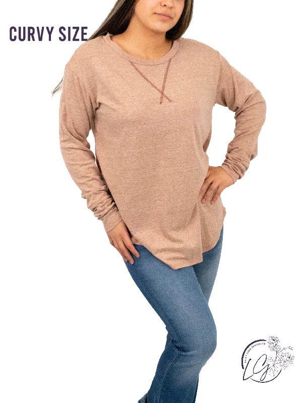 Plaid Women Long Sleeve Top for a Preppy VibeCurvy Scoop Neck Long Sleeve Top