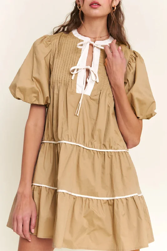 Midi dresses with ruffled sleeves for a more feminine and voluminous look Contrast Trim Puff Sleeve Dress Midi dresses with ruffled sleeves for a more feminine and voluminous look Contrast Trim Puff Sleeve Dress