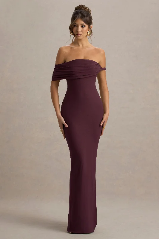 Sleeveless wedding dresses with a beaded belt Wedding guest dresses with ruched bodices and spaghetti straps Melika | Burgundy Twisted Bardot Maxi Dress Sleeveless wedding dresses with a beaded belt Wedding guest dresses with ruched bodices and spaghetti straps Melika | Burgundy Twisted Bardot Maxi Dress