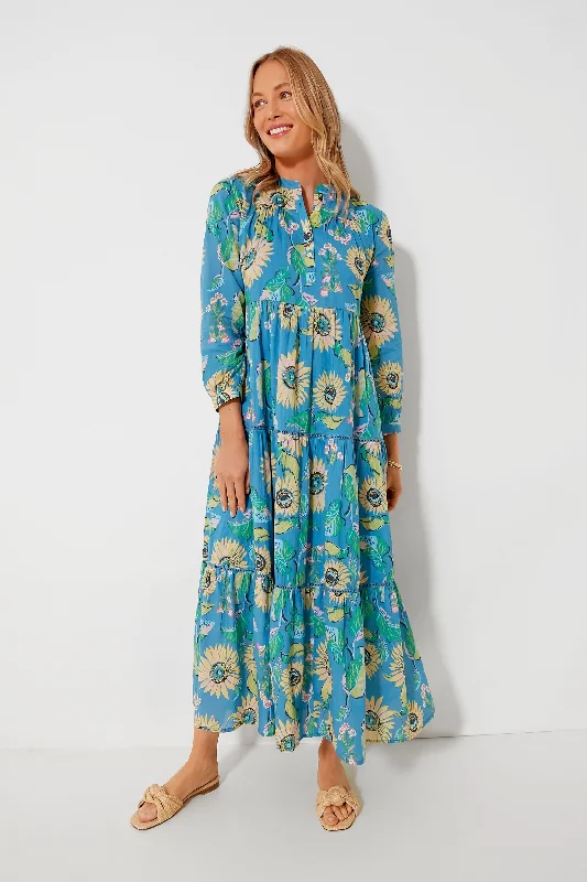 Midi dresses with tiered skirts for a bohemian festival look Light Blue Julie Rio Dress Midi dresses with tiered skirts for a bohemian festival look Light Blue Julie Rio Dress