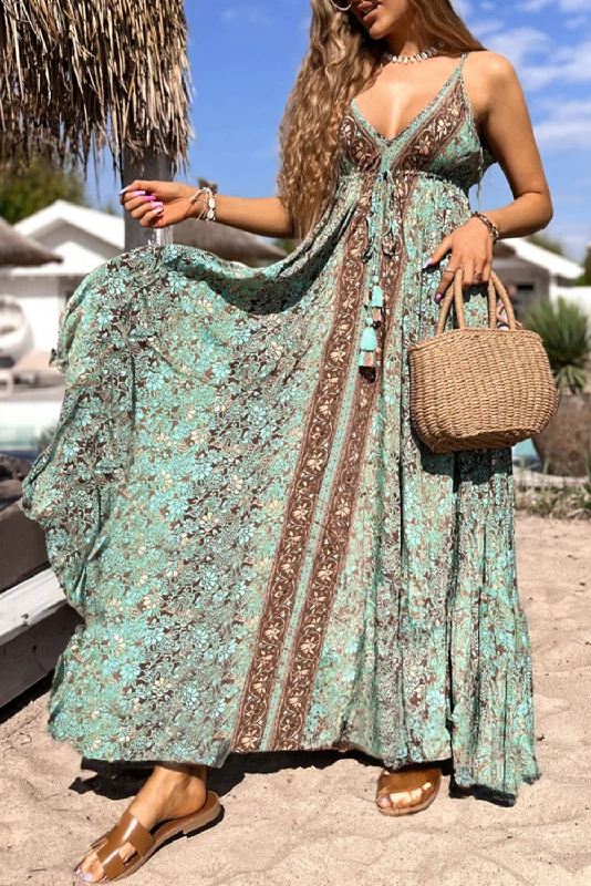 Midi dresses with geometric cutouts for a contemporary and edgy look Floral V-Neck Backless Maxi Dress Midi dresses with geometric cutouts for a contemporary and edgy look Floral V-Neck Backless Maxi Dress