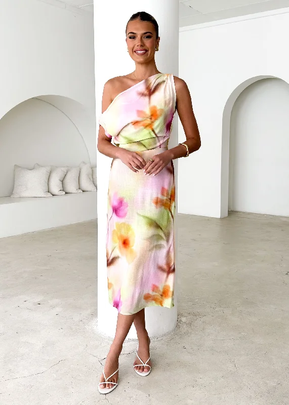 Plaid midi dresses for a fall - themed family gathering Emersyn One Shoulder Midi Dress - Pastel Bethany Plaid midi dresses for a fall - themed family gathering Emersyn One Shoulder Midi Dress - Pastel Bethany