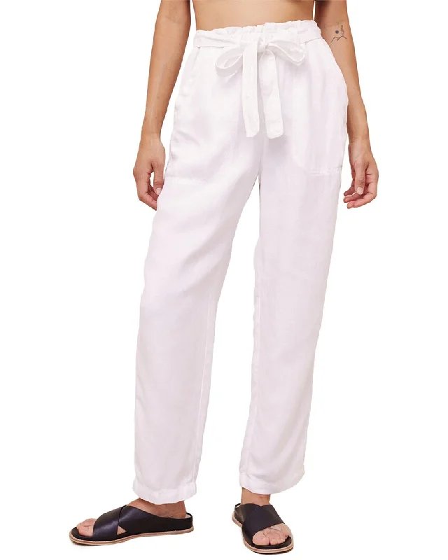 Women's Tight Trousers with Mesh Panels in Black for a Sexy and Modern AppearanceBella Dahl Clover Button Front Relaxed Crop Pant Women's Tight Trousers with Mesh Panels in Black for a Sexy and Modern AppearanceBella Dahl Clover Button Front Relaxed Crop Pant