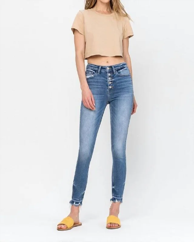 High - Waisted Women's Leather Tight Trousers in Black for a Rock - Chic LookHigh Rise Hem Crop Skinny Jean In Medium Wash High - Waisted Women's Leather Tight Trousers in Black for a Rock - Chic LookHigh Rise Hem Crop Skinny Jean In Medium Wash
