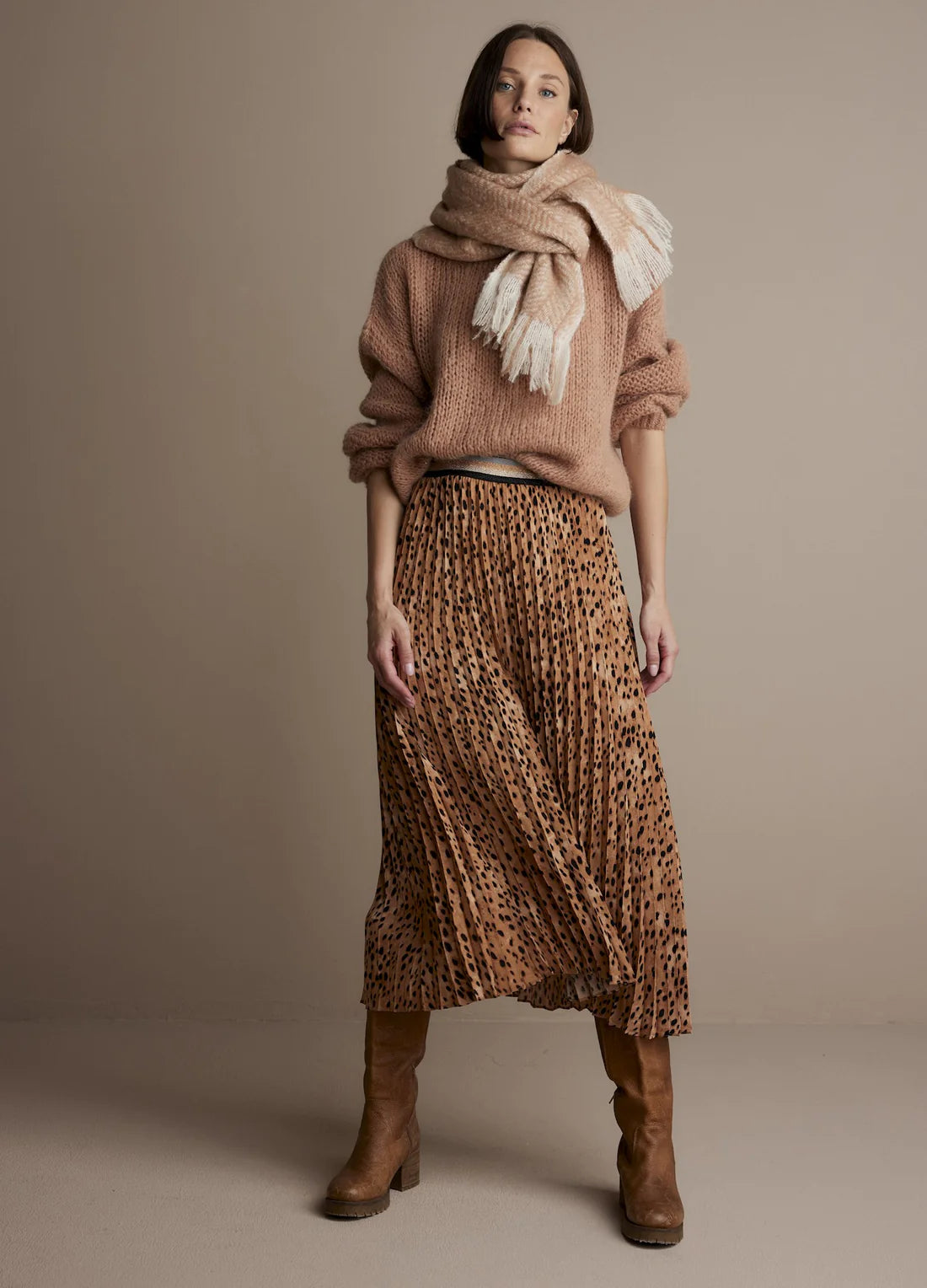 Color - Blocked Women Sweater for a Bold Fashion StatementSummum Old Peach Herringbone Scarf Color - Blocked Women Sweater for a Bold Fashion StatementSummum Old Peach Herringbone Scarf