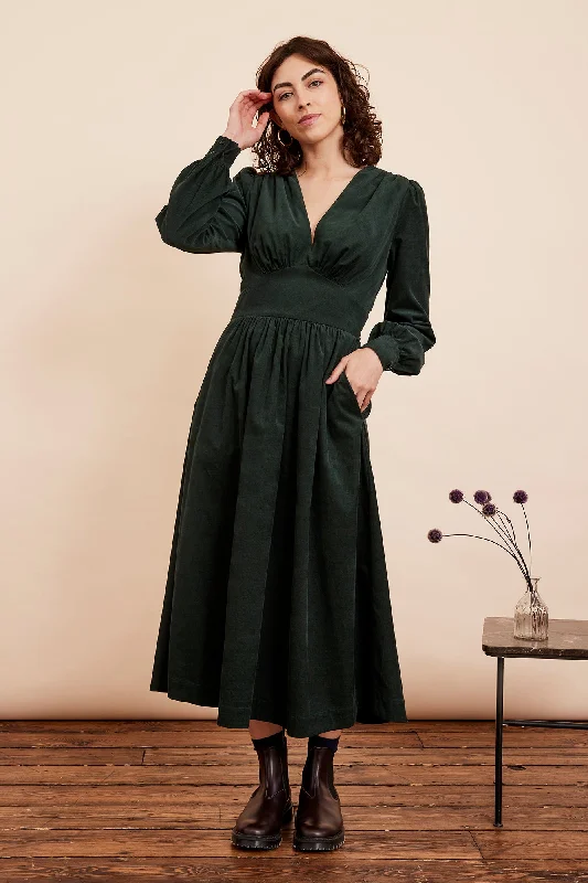 Mini Women Dress with a Short Hem for a Young and Trendy StyleMini Women Dress with a Short Hem for a Young and Trendy StyleAmara Needlecord Sycamore Green Dress Mini Women Dress with a Short Hem for a Young and Trendy StyleMini Women Dress with a Short Hem for a Young and Trendy StyleAmara Needlecord Sycamore Green Dress