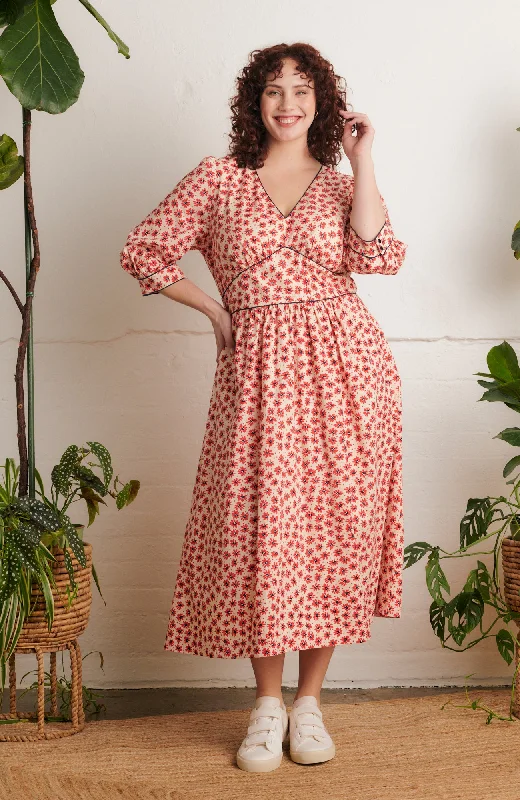 Ball Gown Women Dress with a Full Skirt for a Princess - like LookBall Gown Women Dress with a Full Skirt for a Princess - like LookAmelia Wild Poppy Dress Ball Gown Women Dress with a Full Skirt for a Princess - like LookBall Gown Women Dress with a Full Skirt for a Princess - like LookAmelia Wild Poppy Dress
