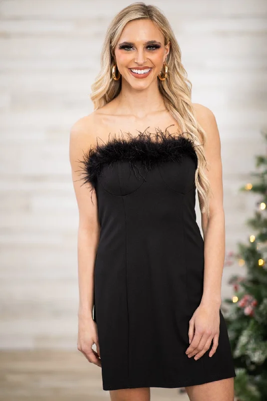 Empire Waist Women Dress to Accentuate the Bust and Conceal the WaistEmpire Waist Women Dress to Accentuate the Bust and Conceal the WaistBlack Strapless Feather Trim Dress Empire Waist Women Dress to Accentuate the Bust and Conceal the WaistEmpire Waist Women Dress to Accentuate the Bust and Conceal the WaistBlack Strapless Feather Trim Dress