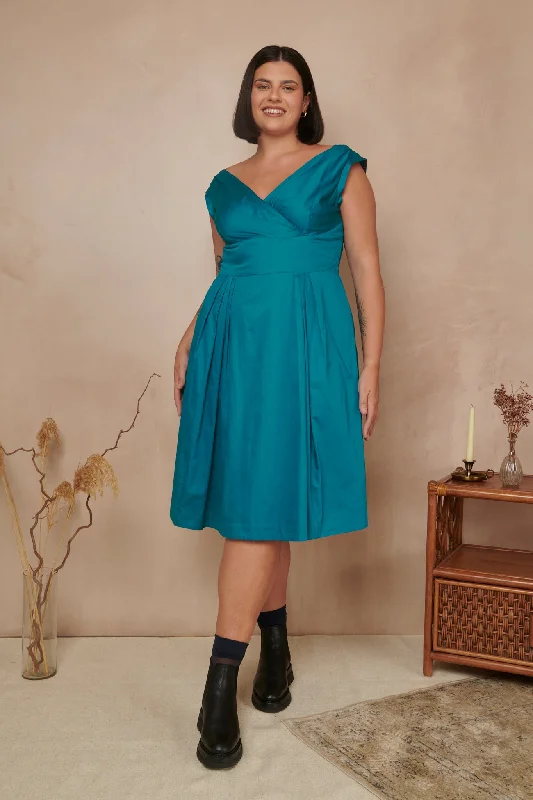 Halter Neck Women Dress to Show Off the Shoulders and NecklineHalter Neck Women Dress to Show Off the Shoulders and NecklineFlorence Cotton Satin Blue Topaz Dress Halter Neck Women Dress to Show Off the Shoulders and NecklineHalter Neck Women Dress to Show Off the Shoulders and NecklineFlorence Cotton Satin Blue Topaz Dress