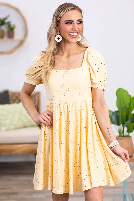 Halter Neck Women Dress to Show Off the Shoulders and NecklineHalter Neck Women Dress to Show Off the Shoulders and NecklinePeach Knit Eyelet Dress With Back Cutout Halter Neck Women Dress to Show Off the Shoulders and NecklineHalter Neck Women Dress to Show Off the Shoulders and NecklinePeach Knit Eyelet Dress With Back Cutout