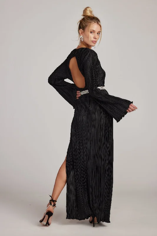 Mini Women Dress with a Short Hem for a Young and Trendy StyleMini Women Dress with a Short Hem for a Young and Trendy StyleTate Black Plisse Maxi Dress Mini Women Dress with a Short Hem for a Young and Trendy StyleMini Women Dress with a Short Hem for a Young and Trendy StyleTate Black Plisse Maxi Dress