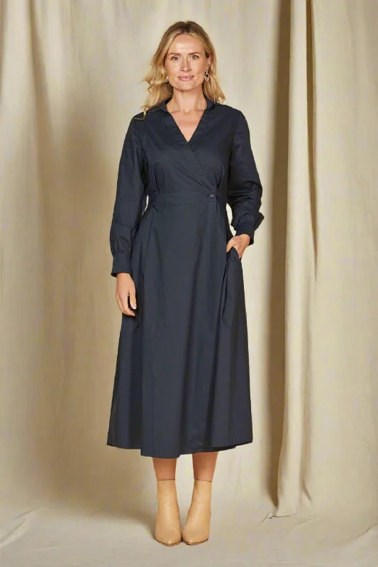 Strapless Women Dress with a Built - in Bra for Comfort and SupportStrapless Women Dress with a Built - in Bra for Comfort and SupportWendy Poplin Wrap Dress in Navy