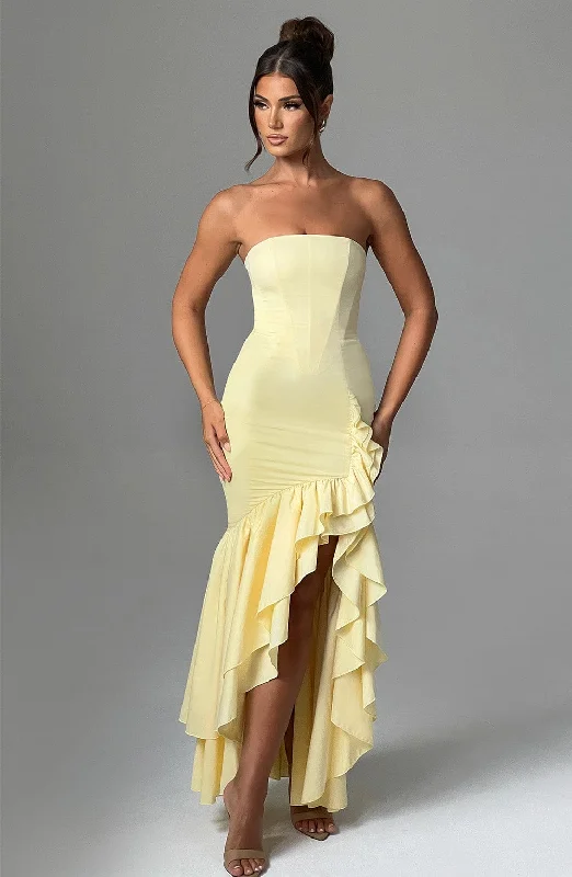 Empire Waist Women Dress to Accentuate the Bust and Conceal the WaistEmpire Waist Women Dress to Accentuate the Bust and Conceal the WaistAngelina Maxi Dress - Lemon Empire Waist Women Dress to Accentuate the Bust and Conceal the WaistEmpire Waist Women Dress to Accentuate the Bust and Conceal the WaistAngelina Maxi Dress - Lemon