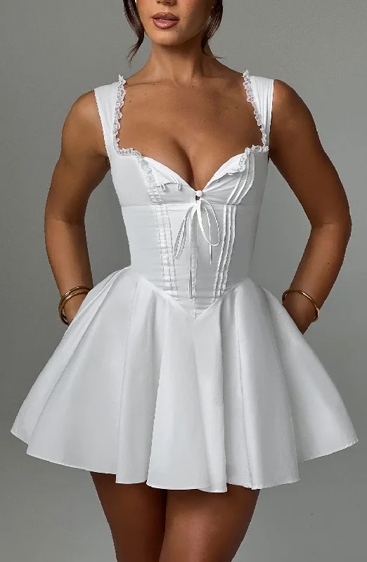 Halter Neck Women Dress to Show Off the Shoulders and NecklineHalter Neck Women Dress to Show Off the Shoulders and NecklineAntonella Mini Dress - Ivory Halter Neck Women Dress to Show Off the Shoulders and NecklineHalter Neck Women Dress to Show Off the Shoulders and NecklineAntonella Mini Dress - Ivory