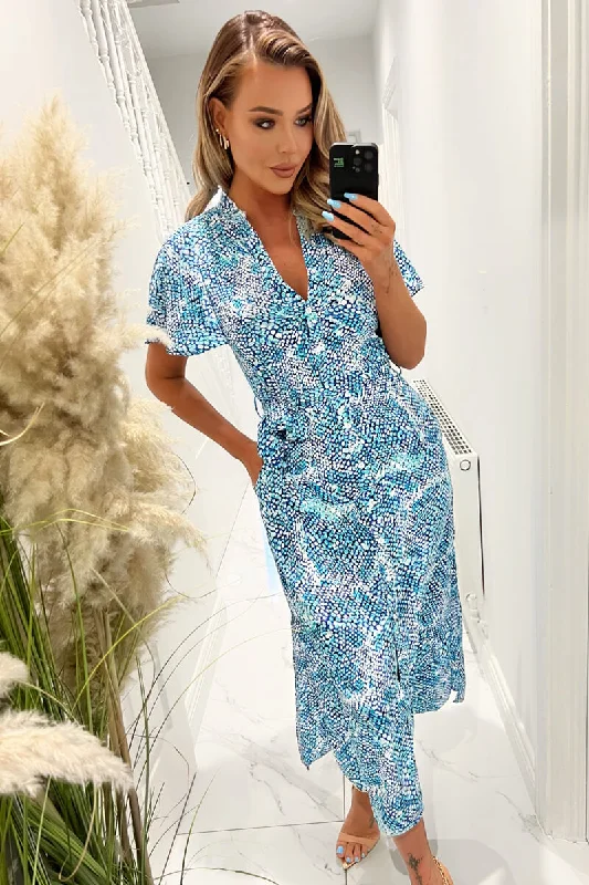 Backless Women Dress for a Sexy and Alluring Look at Evening EventsBackless Women Dress for a Sexy and Alluring Look at Evening EventsBlue Printed Short Sleeve Belted Button Up Shirt Dress Backless Women Dress for a Sexy and Alluring Look at Evening EventsBackless Women Dress for a Sexy and Alluring Look at Evening EventsBlue Printed Short Sleeve Belted Button Up Shirt Dress