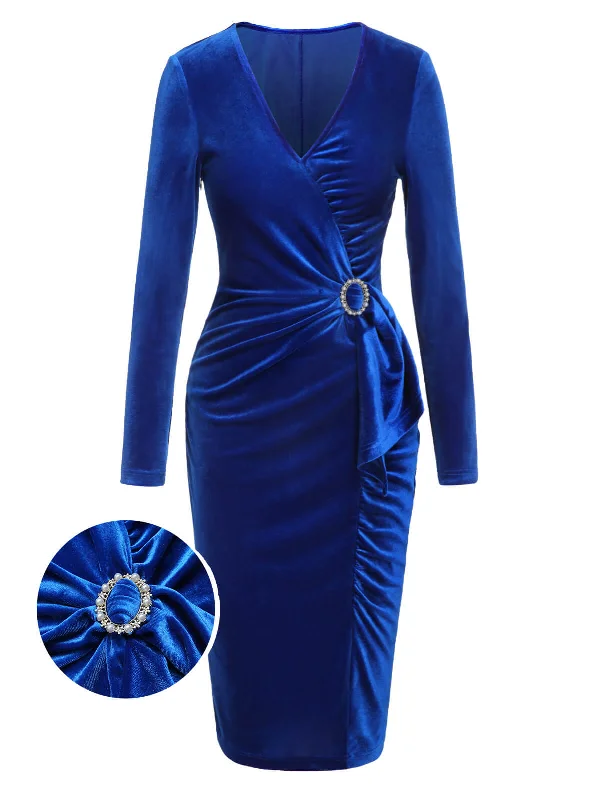Mini Women Dress with a Short Hem for a Young and Trendy StyleMini Women Dress with a Short Hem for a Young and Trendy StyleDark Blue 1960s V-Neck Pleated Velvet Dress Mini Women Dress with a Short Hem for a Young and Trendy StyleMini Women Dress with a Short Hem for a Young and Trendy StyleDark Blue 1960s V-Neck Pleated Velvet Dress
