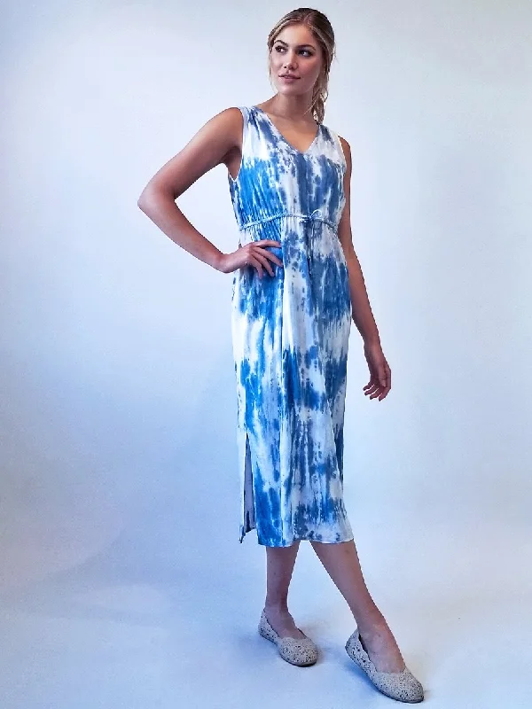 Plus Size Women Dress with a Flattering A - Line Cut for Comfort and Style Plus Size Women Dress with a Flattering A - Line Cut for Comfort and Style Dress de Nuage Plus Size Women Dress with a Flattering A - Line Cut for Comfort and Style Plus Size Women Dress with a Flattering A - Line Cut for Comfort and Style Dress de Nuage