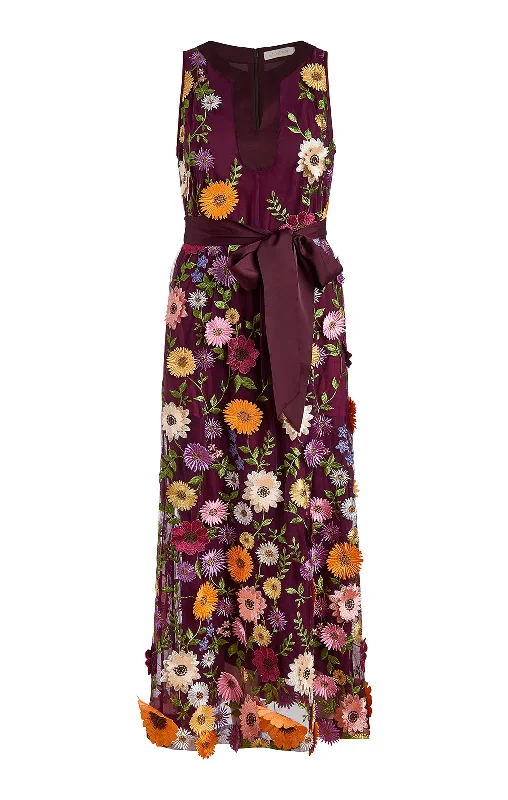 Halter Neck Women Dress to Show Off the Shoulders and Neckline Halter Neck Women Dress to Show Off the Shoulders and Neckline Fete Halter Neck Women Dress to Show Off the Shoulders and Neckline Halter Neck Women Dress to Show Off the Shoulders and Neckline Fete