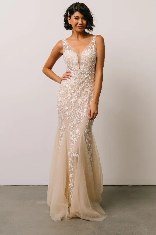 Strapless Women Dress with a Built - in Bra for Comfort and SupportStrapless Women Dress with a Built - in Bra for Comfort and SupportFleurette Bridal Gown | Beige + Ivory Strapless Women Dress with a Built - in Bra for Comfort and SupportStrapless Women Dress with a Built - in Bra for Comfort and SupportFleurette Bridal Gown | Beige + Ivory