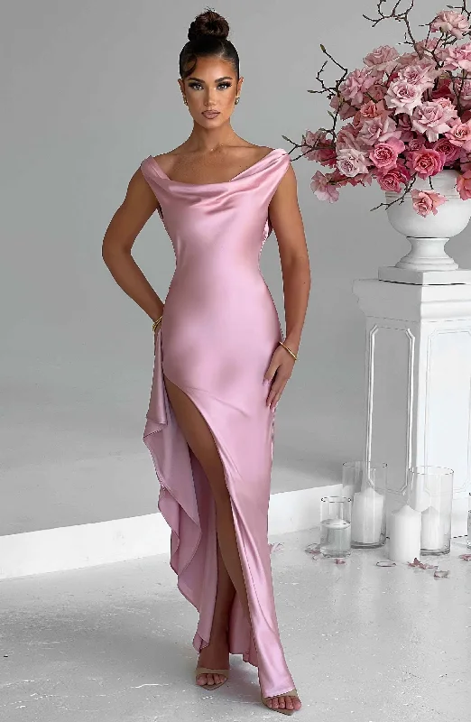 Little Black Women Dress with Sequins for a Glamorous Night OutLittle Black Women Dress with Sequins for a Glamorous Night OutMarilyn Maxi Dress - Blush Little Black Women Dress with Sequins for a Glamorous Night OutLittle Black Women Dress with Sequins for a Glamorous Night OutMarilyn Maxi Dress - Blush