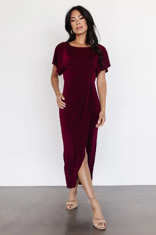 Maxi Women Dress with Floral Print for a Bohemian VibeMaxi Women Dress with Floral Print for a Bohemian VibeMercy Midi Dress | Burgundy Maxi Women Dress with Floral Print for a Bohemian VibeMaxi Women Dress with Floral Print for a Bohemian VibeMercy Midi Dress | Burgundy