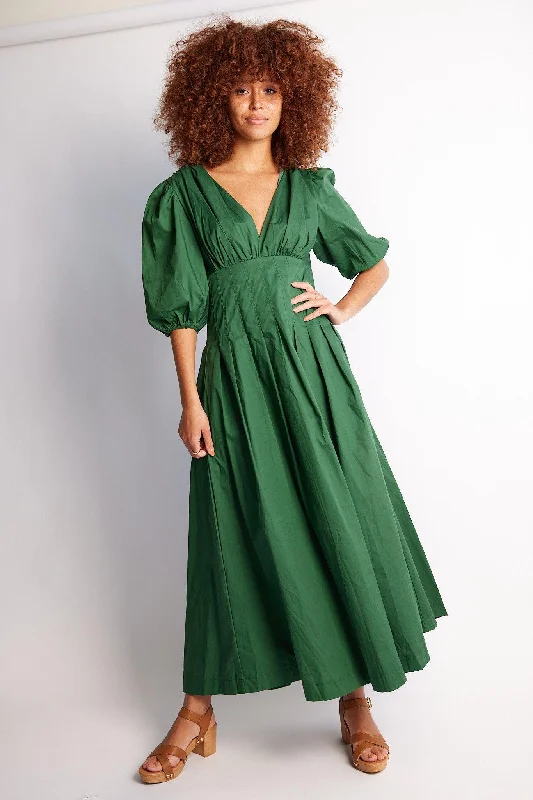 Little Black Women Dress with Sequins for a Glamorous Night OutLittle Black Women Dress with Sequins for a Glamorous Night OutTamya Dress - Green Little Black Women Dress with Sequins for a Glamorous Night OutLittle Black Women Dress with Sequins for a Glamorous Night OutTamya Dress - Green