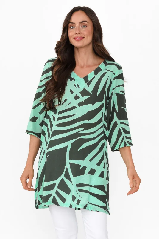 Mermaid - Style Women Dress with a Fitted Silhouette for Special OccasionsMermaid - Style Women Dress with a Fitted Silhouette for Special OccasionsEnzo Aqua Leaf V Neck Tunic Mermaid - Style Women Dress with a Fitted Silhouette for Special OccasionsMermaid - Style Women Dress with a Fitted Silhouette for Special OccasionsEnzo Aqua Leaf V Neck Tunic