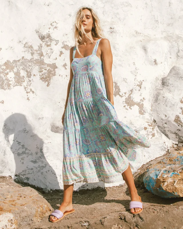 Strapless Women Dress with a Built - in Bra for Comfort and SupportStrapless Women Dress with a Built - in Bra for Comfort and SupportHideaway Shine On Midi Dress - Mint Strapless Women Dress with a Built - in Bra for Comfort and SupportStrapless Women Dress with a Built - in Bra for Comfort and SupportHideaway Shine On Midi Dress - Mint