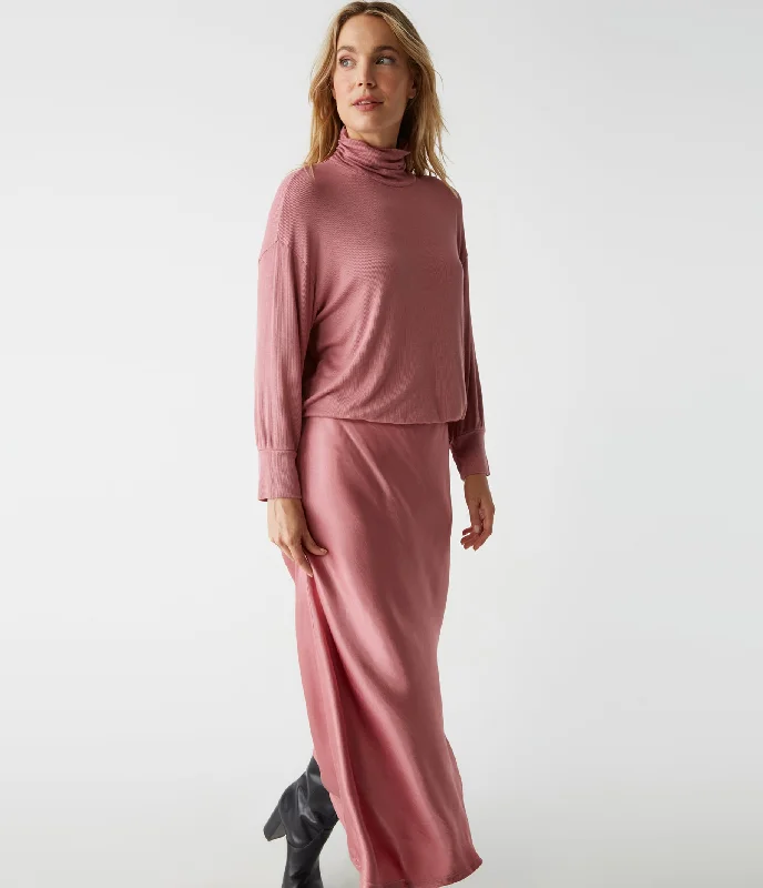 Empire Waist Women Dress to Accentuate the Bust and Conceal the WaistEmpire Waist Women Dress to Accentuate the Bust and Conceal the WaistPadma Mixed Fabric Dress Empire Waist Women Dress to Accentuate the Bust and Conceal the WaistEmpire Waist Women Dress to Accentuate the Bust and Conceal the WaistPadma Mixed Fabric Dress