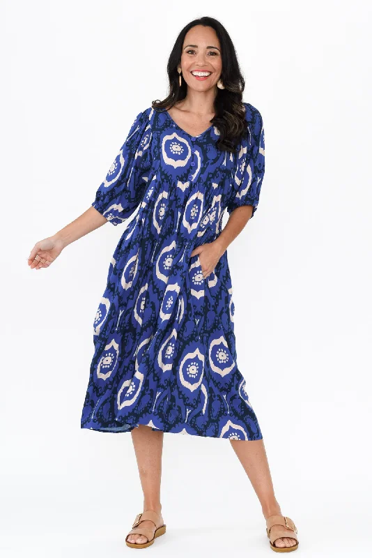 Plus Size Women Dress with a Flattering A - Line Cut for Comfort and StylePlus Size Women Dress with a Flattering A - Line Cut for Comfort and StylePansy Blue Paisley Pocket Dress Plus Size Women Dress with a Flattering A - Line Cut for Comfort and StylePlus Size Women Dress with a Flattering A - Line Cut for Comfort and StylePansy Blue Paisley Pocket Dress