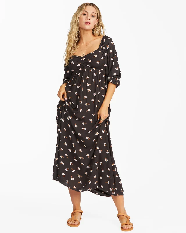 Plus Size Women Dress with a Flattering A - Line Cut for Comfort and StylePlus Size Women Dress with a Flattering A - Line Cut for Comfort and StyleSwept Away Midi Dress - Off Black Plus Size Women Dress with a Flattering A - Line Cut for Comfort and StylePlus Size Women Dress with a Flattering A - Line Cut for Comfort and StyleSwept Away Midi Dress - Off Black
