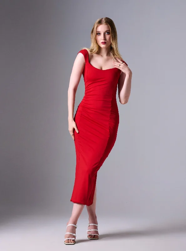 Sleeveless Women Dress in Bright Colors for Summer PartiesSleeveless Women Dress in Bright Colors for Summer PartiesAdela sweetheart Neckline Maxi Dress in Red