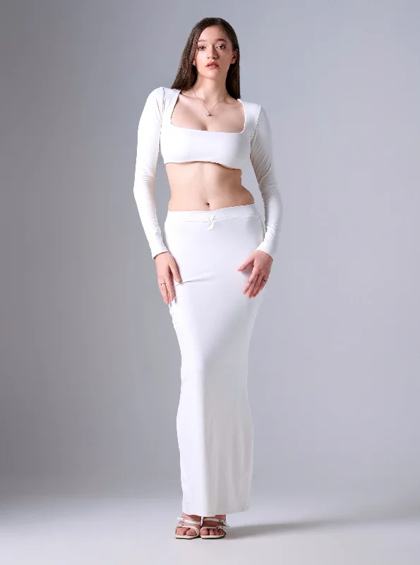 Shift Women Dress with a Simple and Classic Design for Everyday WearShift Women Dress with a Simple and Classic Design for Everyday WearAVRA Co ord set in Ivory Shift Women Dress with a Simple and Classic Design for Everyday WearShift Women Dress with a Simple and Classic Design for Everyday WearAVRA Co ord set in Ivory