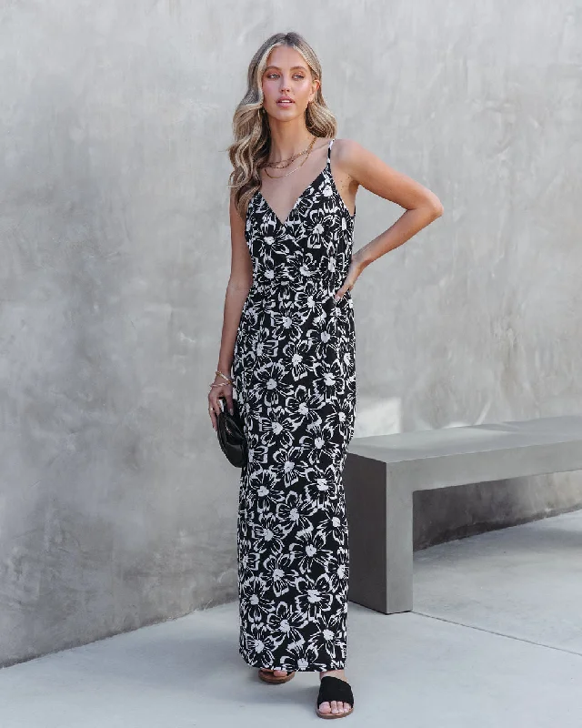Ball Gown Women Dress with a Full Skirt for a Princess - like LookBall Gown Women Dress with a Full Skirt for a Princess - like LookLilo Floral Maxi Dress
