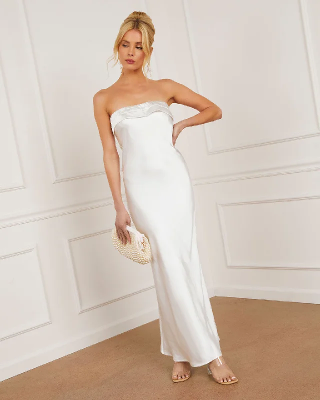 Pleated Women Dress with a Timeless and Elegant TexturePleated Women Dress with a Timeless and Elegant TextureLovely Affair Satin Strapless Maxi Dress