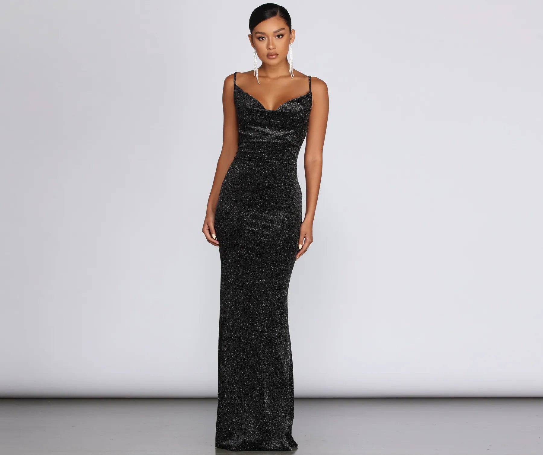 Sheath Women Dress with a Tailored Fit for a Professional LookSheath Women Dress with a Tailored Fit for a Professional LookOlivia Formal Velvet Glitter Dress