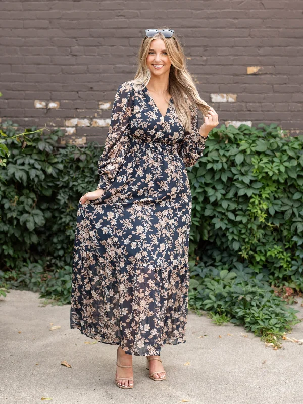 Off - the - Shoulder Women Dress for a Romantic and Feminine LookOff - the - Shoulder Women Dress for a Romantic and Feminine LookPINCH Floral Print Maxi Dress