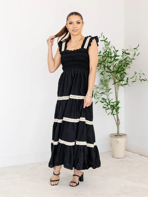 Mini Women Dress with a Short Hem for a Young and Trendy StyleMini Women Dress with a Short Hem for a Young and Trendy StylePINCH Sleeveless Tiered Maxi Dress