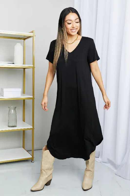 Little Black Women Dress with Sequins for a Glamorous Night OutLittle Black Women Dress with Sequins for a Glamorous Night OutShort Sleeve Curved Hem Maxi Dress in Black Little Black Women Dress with Sequins for a Glamorous Night OutLittle Black Women Dress with Sequins for a Glamorous Night OutShort Sleeve Curved Hem Maxi Dress in Black