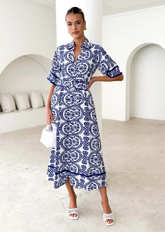 Ruffled Women Dress with Multiple Layers for a Playful and Girly StyleRuffled Women Dress with Multiple Layers for a Playful and Girly StyleWonderlight Maxi Dress - Navy Paisley Ruffled Women Dress with Multiple Layers for a Playful and Girly StyleRuffled Women Dress with Multiple Layers for a Playful and Girly StyleWonderlight Maxi Dress - Navy Paisley