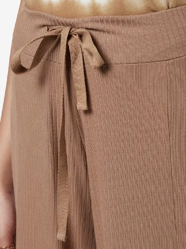 Embroidered Women Shorts with Intricate DesignsLOV Beige Ribbed Pattern Flared Culottes Embroidered Women Shorts with Intricate DesignsLOV Beige Ribbed Pattern Flared Culottes