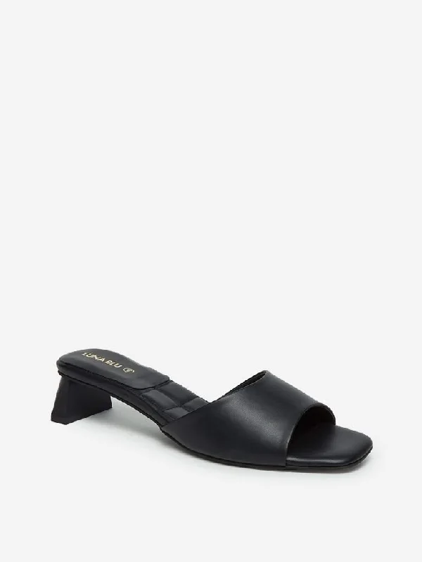Elastic Waist Women Shorts for Easy Wear and ComfortLUNA BLU Black Block Heel Peep-Toe Sandals Elastic Waist Women Shorts for Easy Wear and ComfortLUNA BLU Black Block Heel Peep-Toe Sandals