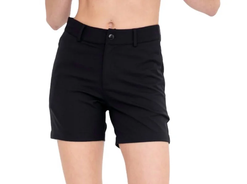 Plus Size Women Shorts with a Comfortable and Stylish FitWomen's Classic Golf Shorts In Black Plus Size Women Shorts with a Comfortable and Stylish FitWomen's Classic Golf Shorts In Black