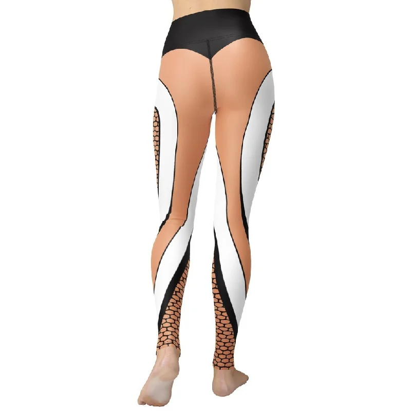 Plus Size Women's Snake - Print Tight Trousers in Brown and Black for a Bold Fashion StatementBold Line Yoga Leggings Plus Size Women's Snake - Print Tight Trousers in Brown and Black for a Bold Fashion StatementBold Line Yoga Leggings